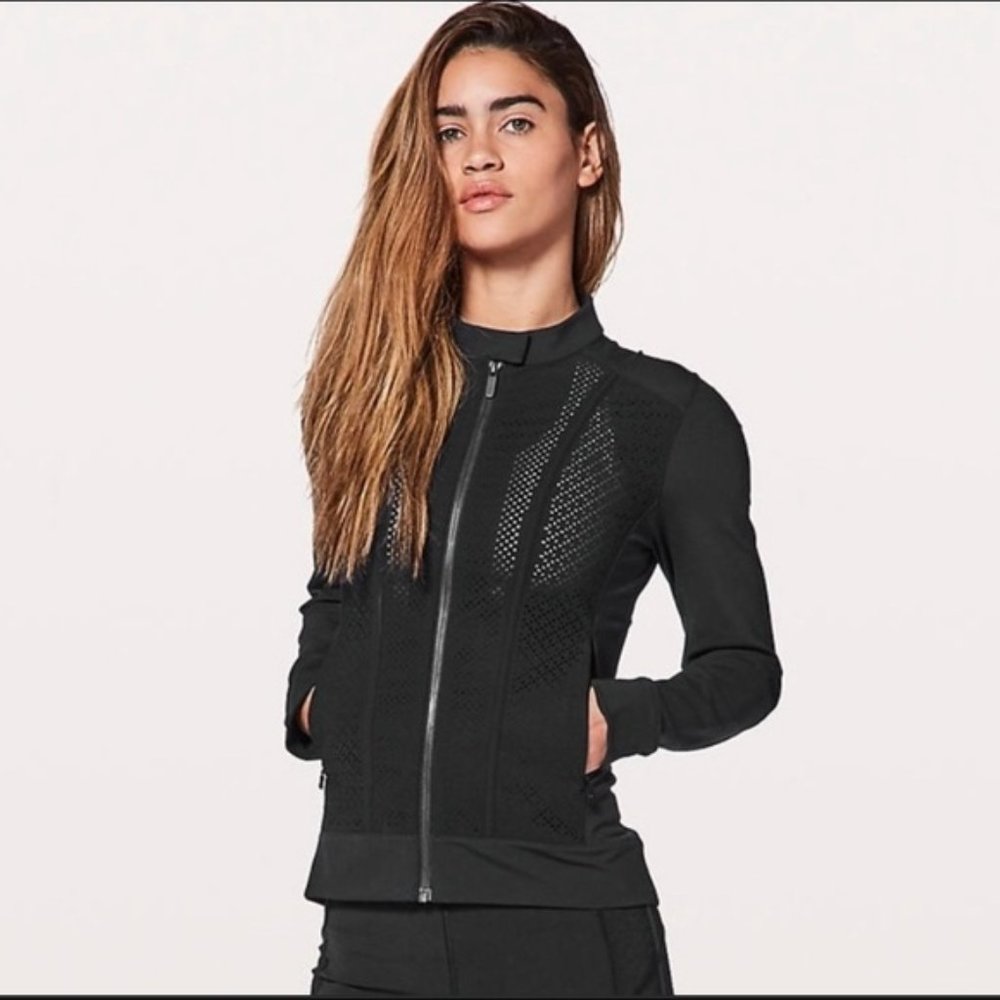 Lululemon Black Get Your Peek On Jacket - Black